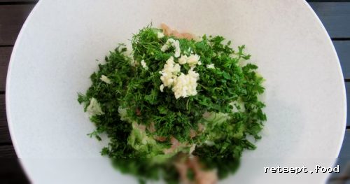 Фото приготовления рецепта: Кабачково-картофельные котлеты с курицей - шаг №11
