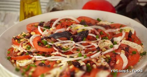 salat-iz-pomidorov-jaic-i-mocarelly-ae6d21b.jpg
