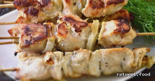 Фото приготовления рецепта: Шашлык из курицы в майонезе (в духовке) - шаг №8