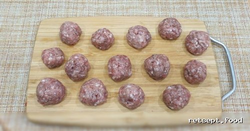 Фото приготовления рецепта: Суп с мясными фрикадельками и сливками - шаг №9
