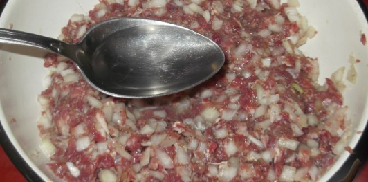 Фото приготовления рецепта: Тандыр самса (слоеные пирожки с мясом по-узбекски) - шаг №9