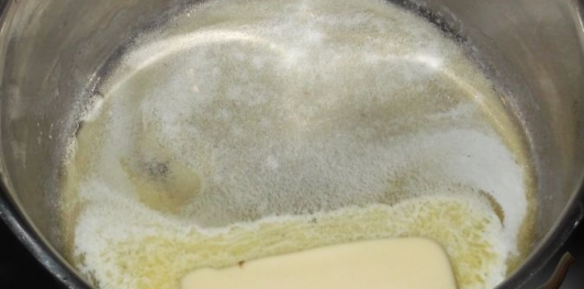 Фото приготовления рецепта: Тандыр самса (слоеные пирожки с мясом по-узбекски) - шаг №18