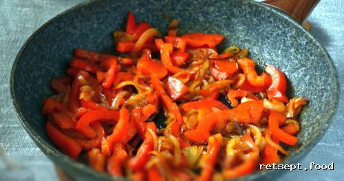 Фото приготовления рецепта: Жаркое из курицы с картошкой - шаг №11