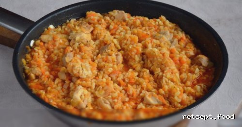 Фото приготовления рецепта: Чечевица с курицей и булгуром - шаг №11