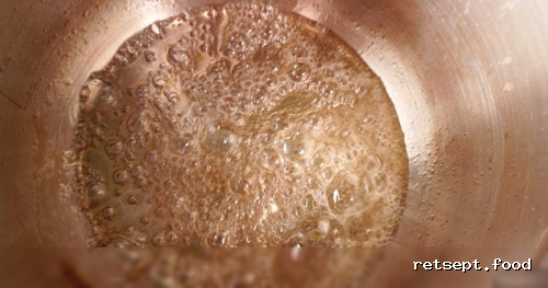 Фото приготовления рецепта: Домашняя халва из подсолнечных семечек (без яичного белка) - шаг №3