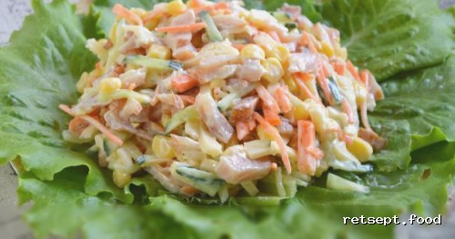 Фото приготовления рецепта: Салат с копчёной курицей - шаг №10