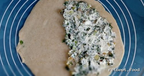 Фото приготовления рецепта: Чебуреки с сыром фета и зеленью, или Кутабы (на сковороде) - шаг №16
