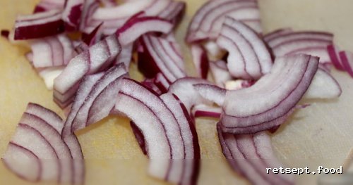 Фото приготовления рецепта: Капустный салат "Коул-сло" (Coleslaw) с яблоком - шаг №4