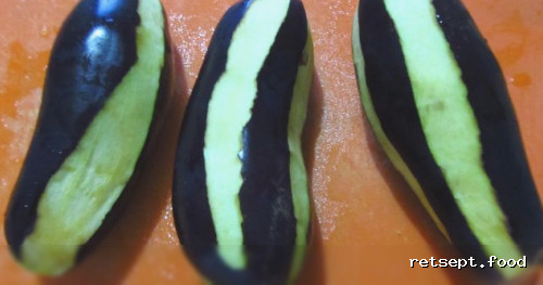 Фото приготовления рецепта: Карныярык (фаршированные баклажаны по-турецки) - шаг №1