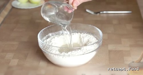 Фото приготовления рецепта: Кутабы (лепешки без дрожжей) с картофелем и тыквой - шаг №1