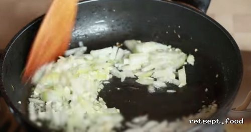 Фото приготовления рецепта: Кутабы (лепешки без дрожжей) с картофелем и тыквой - шаг №6