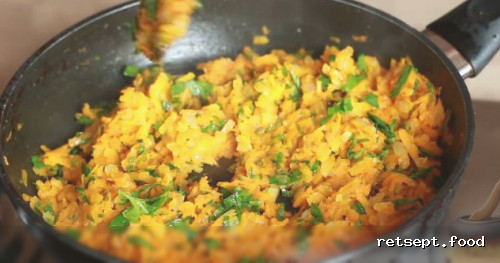 Фото приготовления рецепта: Кутабы (лепешки без дрожжей) с картофелем и тыквой - шаг №8