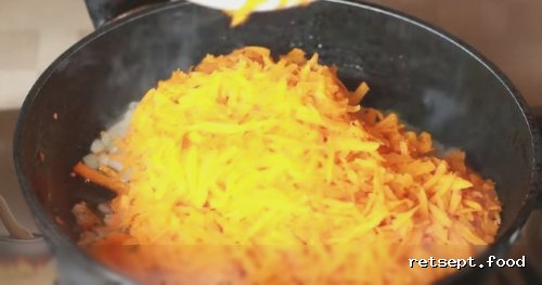 Фото приготовления рецепта: Кутабы (лепешки без дрожжей) с картофелем и тыквой - шаг №7