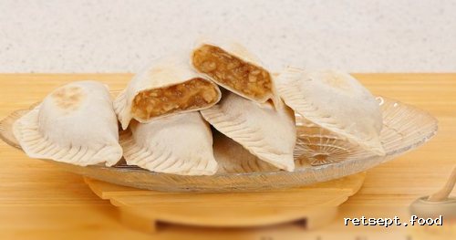 Фото приготовления рецепта: Кутабы с тремя начинками: с зеленью, по-гавайски и с фруктами - шаг №22