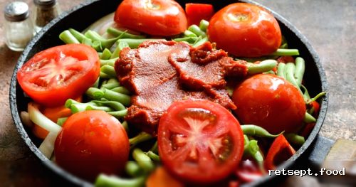Фото приготовления рецепта: Овощное рагу с курицей и стручковой фасолью - шаг №9