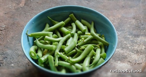 Фото приготовления рецепта: Овощное рагу с курицей и стручковой фасолью - шаг №4