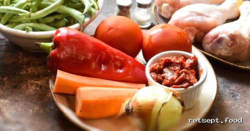 Фото приготовления рецепта: Овощное рагу с курицей и стручковой фасолью - шаг №1