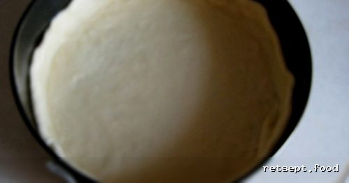 Фото приготовления рецепта: Пирог с мясом и капустой - шаг №5