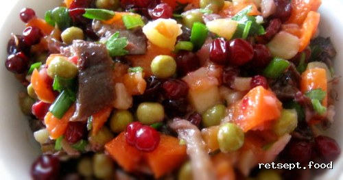salat-taezhnyj-c21451a.jpg