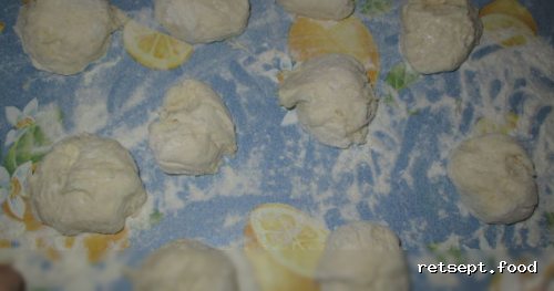 Фото приготовления рецепта: Сочни с ветчиной, сыром и грибами - шаг №9
